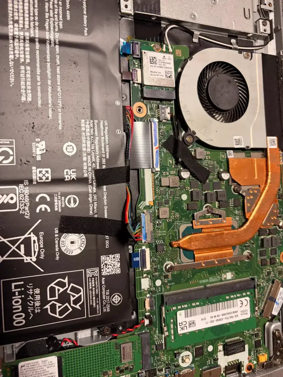 До ремонту: Acer Aspire 3 A315 — acer aspire 3 не вмикався взагалі: діагностика по живленню, чистка й новий термоінтерфейс, Київ