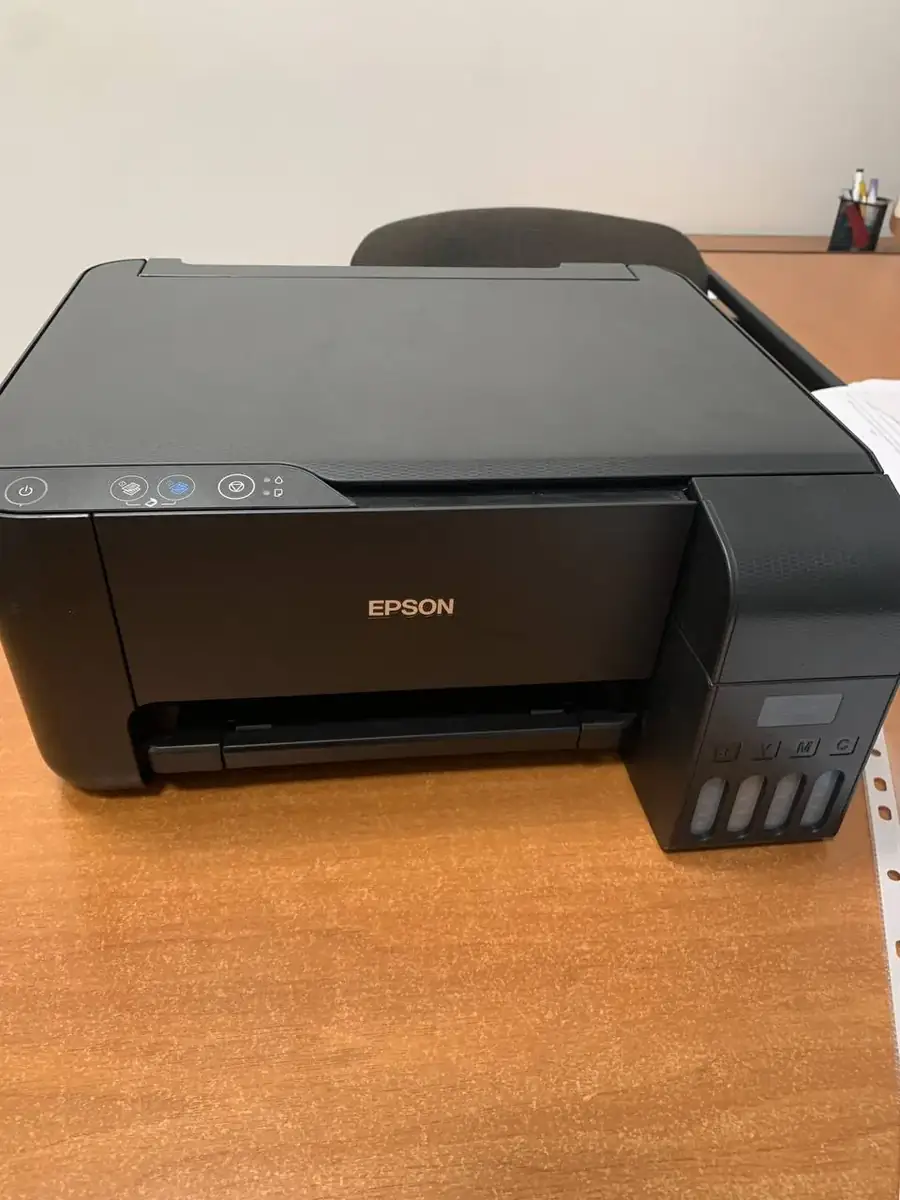 До ремонту: Epson L3100 — принтер друкував смугами, не бачив кольори, Київ