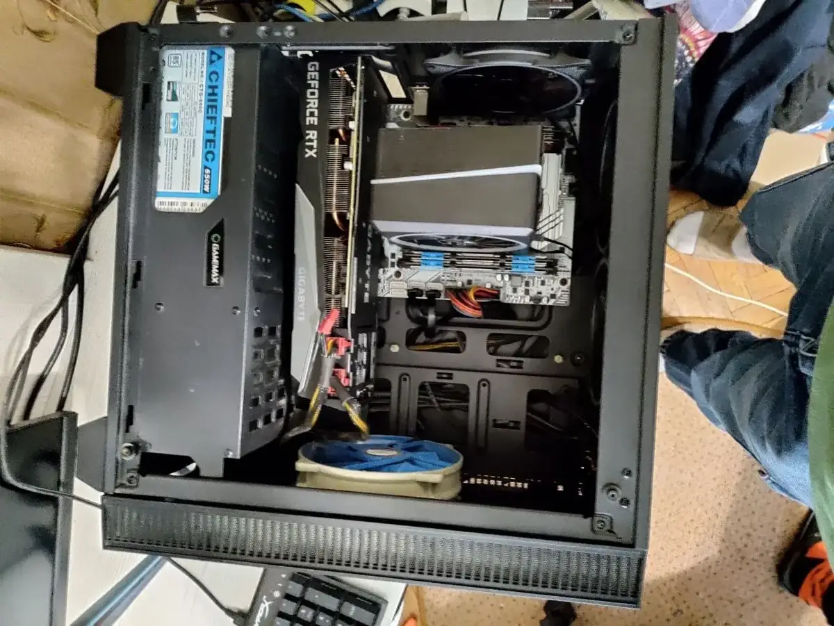 До ремонту: Gigabyte RTX 3060 — комп'ютер не вмикався після стрибка напруги, Київ