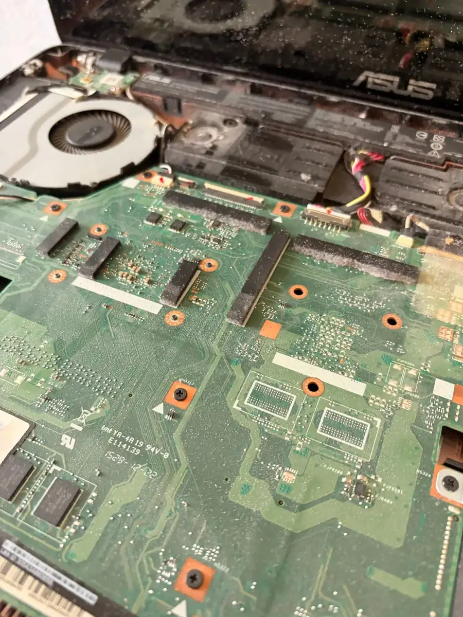 Симптом до ремонту: ASUS X751MD — ноутбук asus x751 гальмував і не тримав заряд — комплексне то, ssd apacer panther та нова батарея, Пирогові, Київ