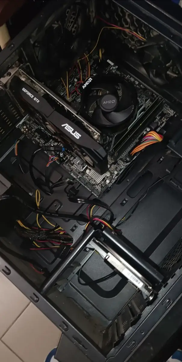Ремонт ASUS GTX 1050 Ti: пк працює, але немає зображення — заміна відеокарти — Дарницький район, Київ