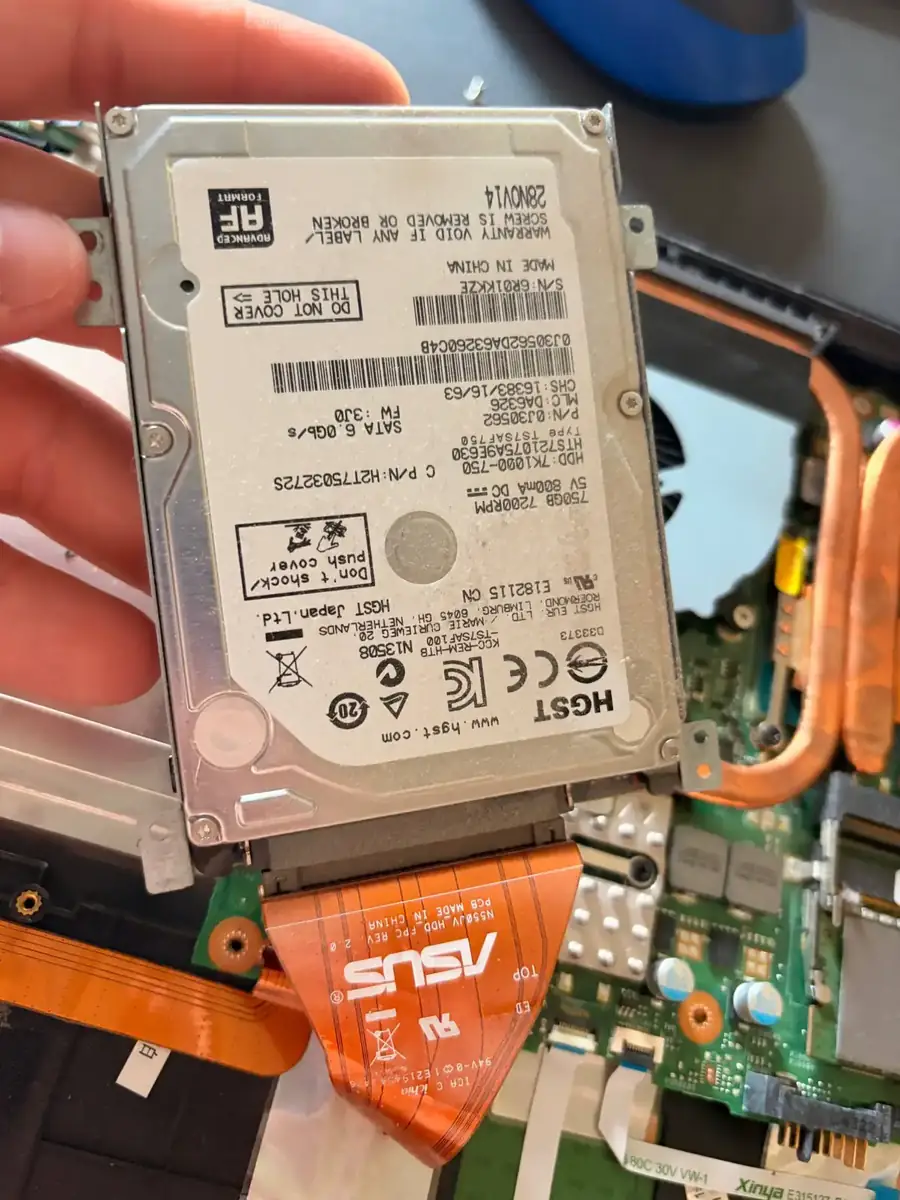 Симптом до ремонту: ASUS N550JK — ноутбук вмикався 5 хвилин — замінили hdd на ssd, метро Дружби народів, Київ